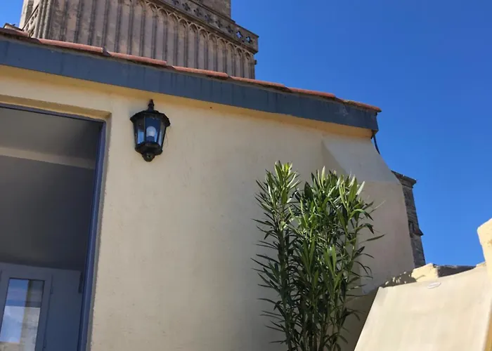 Le Logis Du Chanoine, 50 M2 And Terrace Face To Cathedral